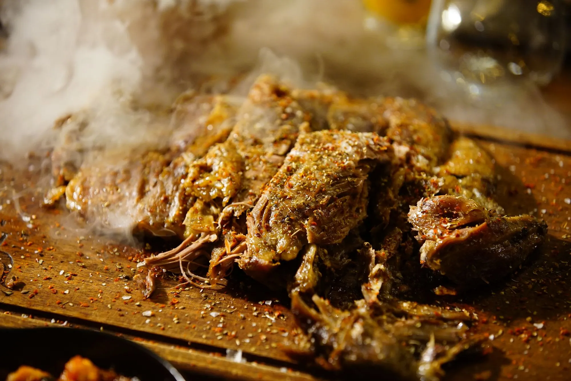 Trhané vepřové maso (pulled pork) z grilu