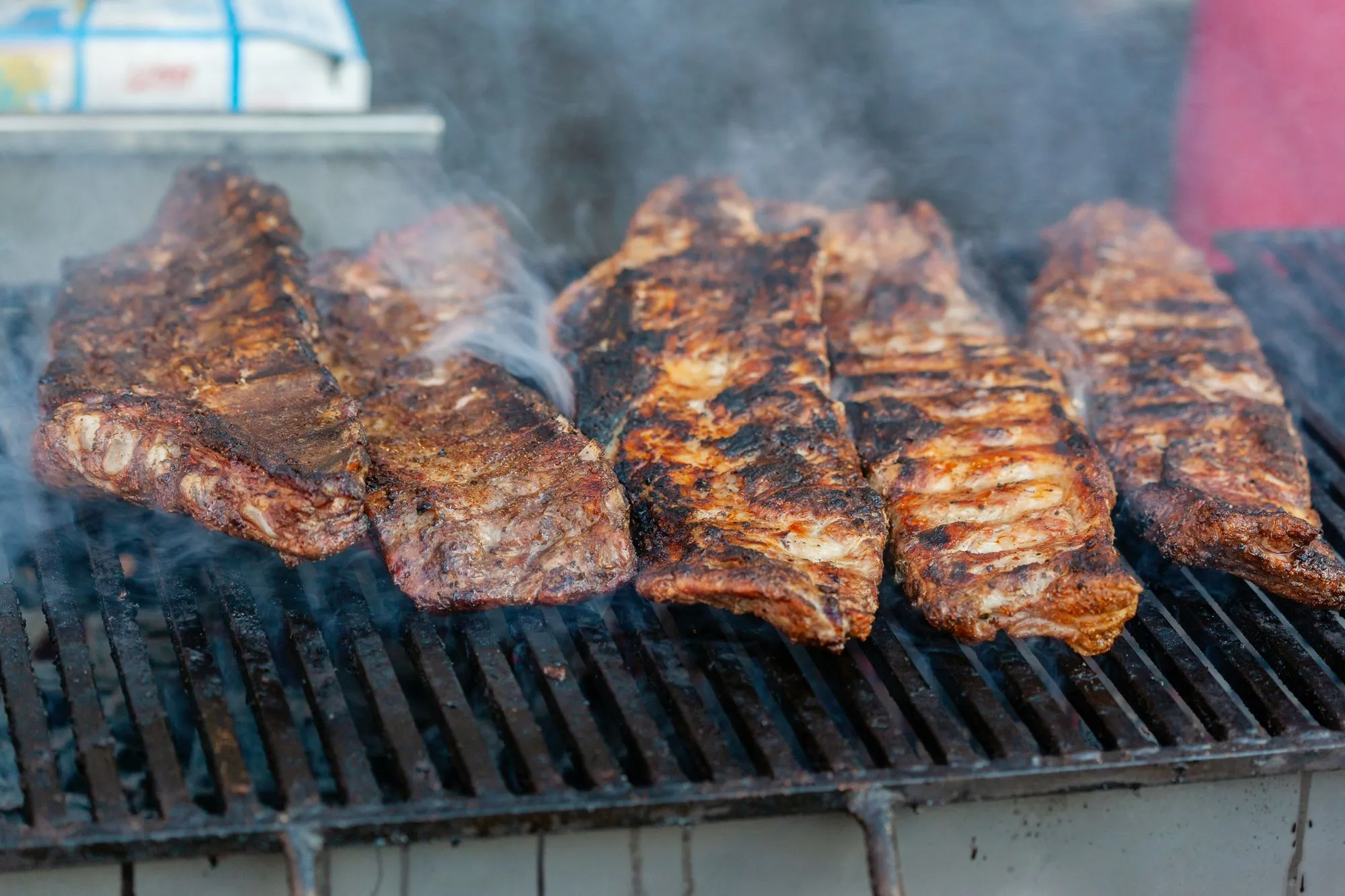 Vepřová žebra na grilu (low & slow)